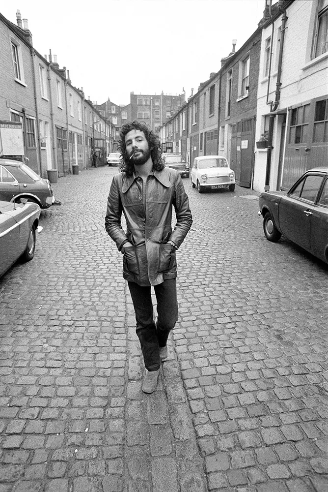 ��� ������� ������ �� ����� St.Lukes Mews ������ Island Records Studio. �������-����, ������, 25 ��� 1972.
