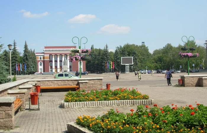 В городе Миронова уважали - Салават при нем бодро благоустраивался. Фото: qweasdqwe/Wikimedia Commons