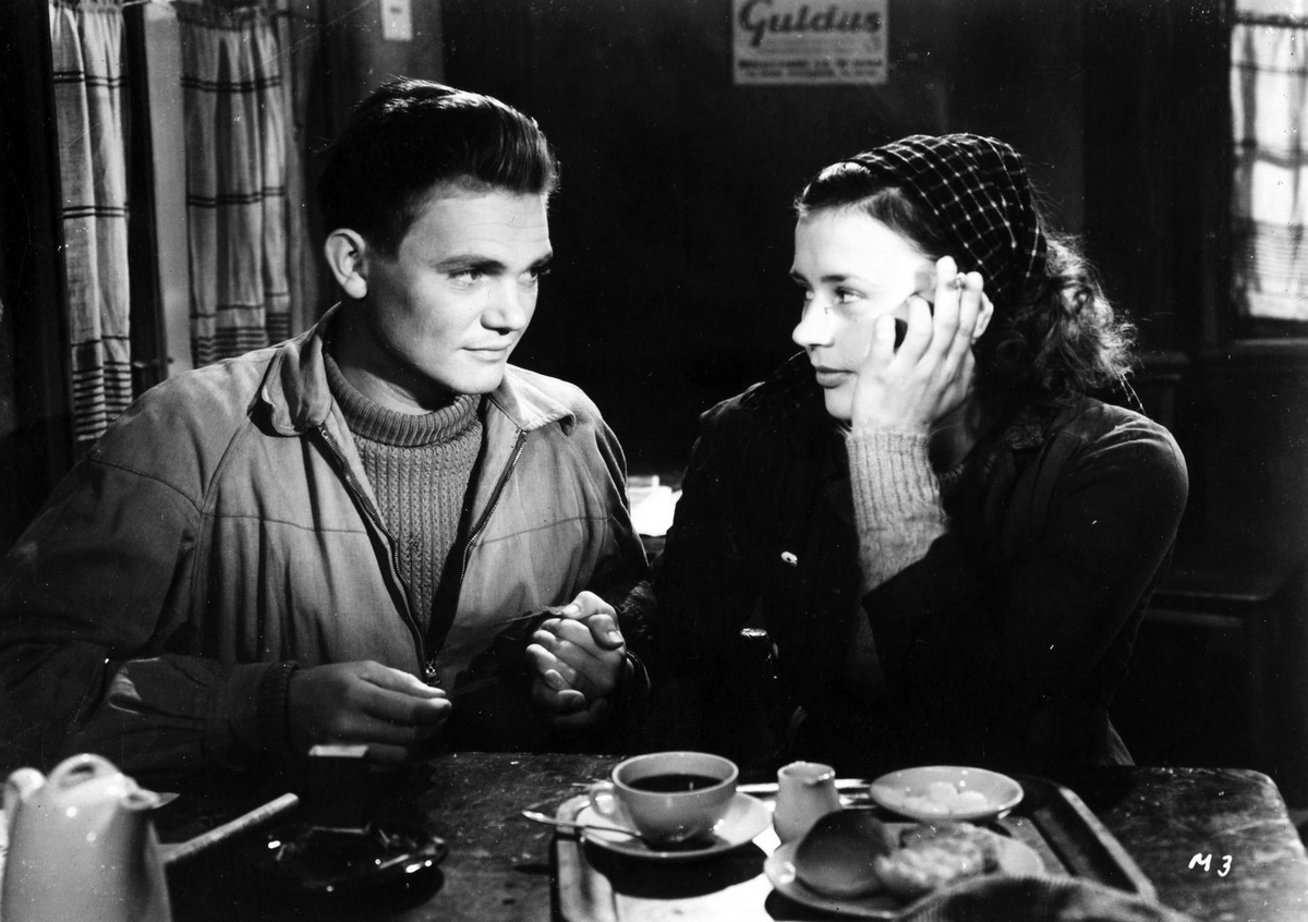 A masterpiece from Ingmar Bergman for those who love truly intelligent and beautiful cinema. - Series Reviews by Abbi, My, Movies, Review, Movie blog, Classic, Arthouse, Auteur films, Ingmar Bergman, 50th, Melodrama, Existential drama, I advise you to look, Movie review, Video, Video VK, Longpost