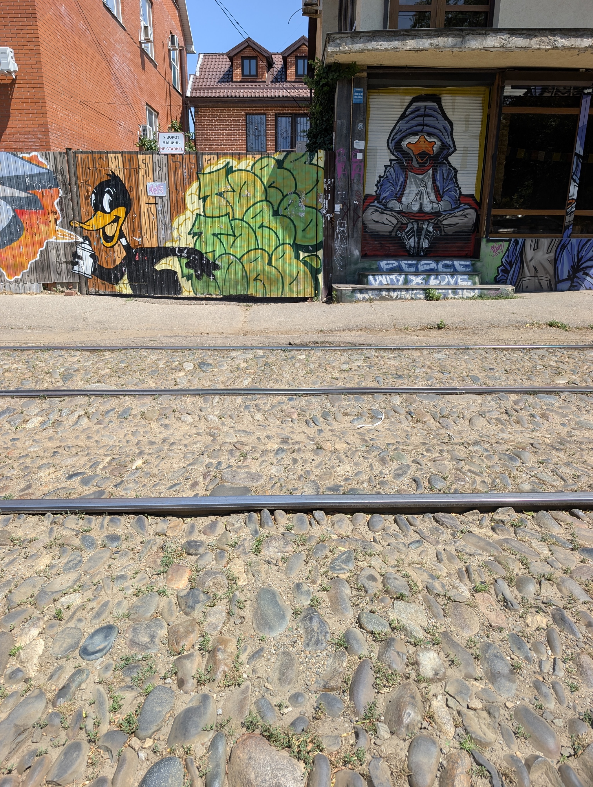 Response to the post Goofy. DuckTales. Mickey Mouse. Wall Art. 2026 - My, Mobile photography, Street photography, DuckTales, Graffiti, Krasnodar, Mural, Street art, Reply to post, Longpost