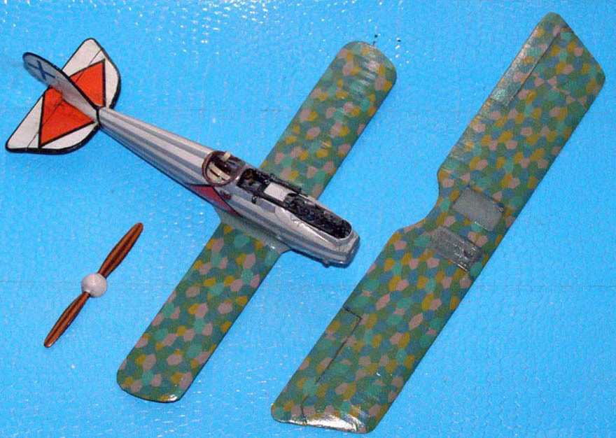 Pfalz D.IIIa – Striped - My, Aviation, Military aviation, Fighter, Aircraft modeling, Stand modeling, Scale model, Longpost