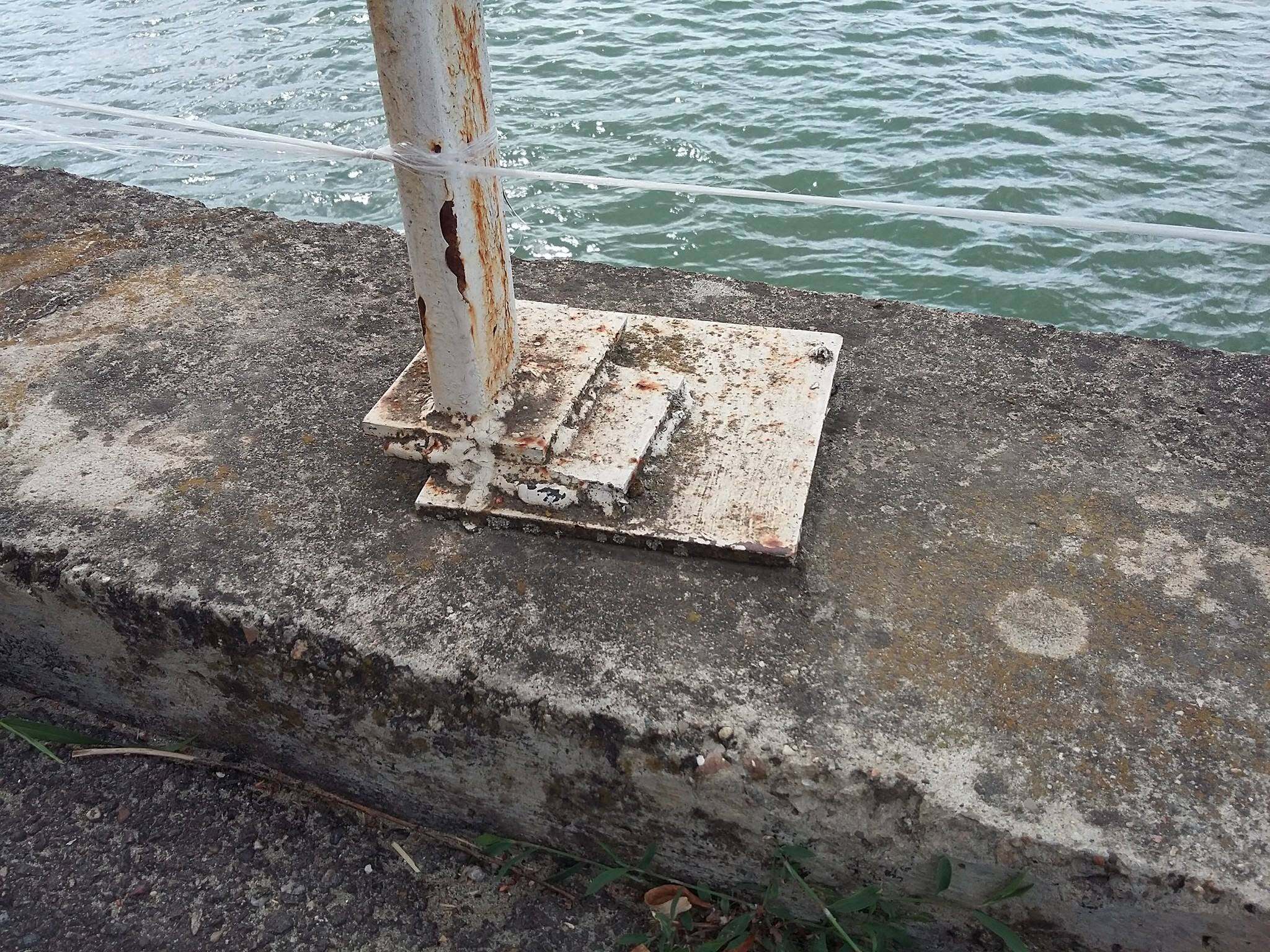 It's a pleasure to look at a professional's work: Beautiful. Elegant. Modern. - Series This crazy crazy crazy world, My, Idiocy, Infuriates, Poor quality, Workers, Krasnodar, Beautification, Embankment, And so it will do, Longpost