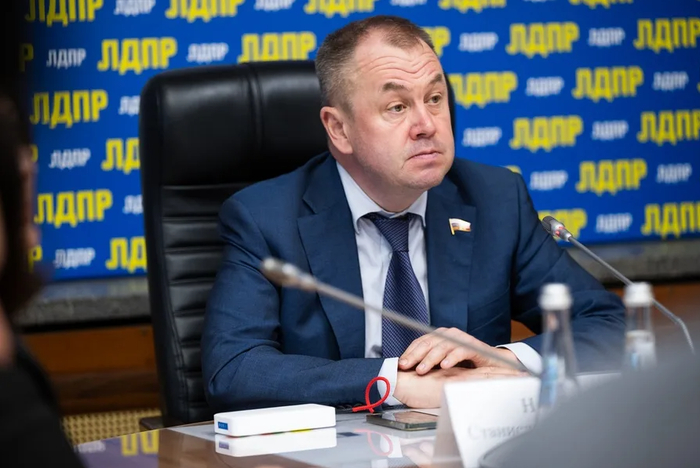 �������� ���� <!--noindex--><a href="https://d.pikabu.ru/story/benzina_bolshe_ne_budet_14141114?u=https%3A%2F%2Fbelgorod.ldpr.ru%2Fevent%2F406318%2F&t=https%3A%2F%2Fbelgorod.ldpr.ru%2Fevent%2F406318%2F&h=2f16169d723c08e937a7bfe69f38f2e1c22f7b90" title="https://belgorod.ldpr.ru/event/406318/" target="_blank" rel="nofollow noopener">https://belgorod.ldpr.ru/event/406318/</a><!--/noindex-->