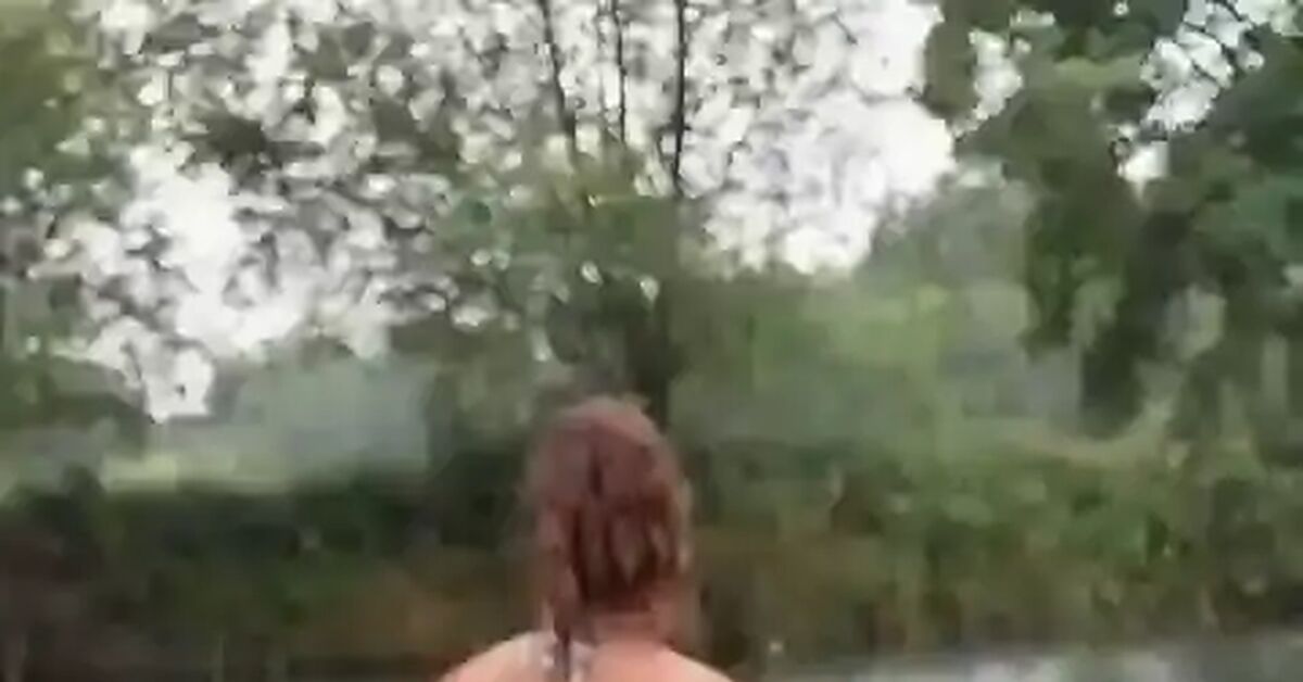 Bathing Horses - Girls, Horses, Short videos, Bathing, Swimsuit, Croup, Bikini, Vertical video, Video