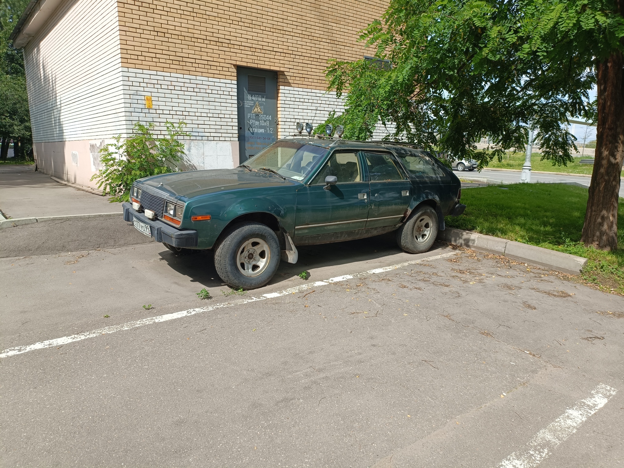 Response to the post VAZ-2121 Niva: How Soviet Engineers Invented the Crossover - My, Neural Network Content, Car history, Motorists, Domestic auto industry, AvtoVAZ, Lada, Longpost, Reply to post