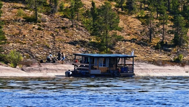 Journey through Karelia. Chapter 1: Ladoga Skerries. Part 4 - My, Skerries, Карелия, Ladoga, Lake, Alloy, Australian shepherd, Kayak, Rain, Beach, The rocks, Hike, Weather, Longpost