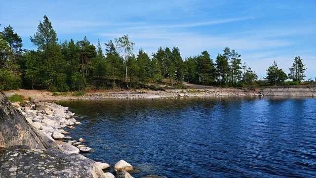 Journey through Karelia. Chapter 1: Ladoga Skerries. Part 4 - My, Skerries, Карелия, Ladoga, Lake, Alloy, Australian shepherd, Kayak, Rain, Beach, The rocks, Hike, Weather, Longpost