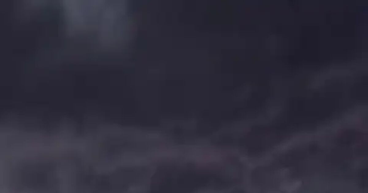 Reply to the post Storm - Thunderstorm, Weather, Lightning, Nature, Sverdlovsk region, Short videos, Panel house, Video, Vertical video, Reply to post