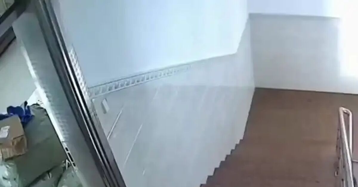Keep an eye on the children - Stairs, Walker, Children, The fall, Video, Short videos