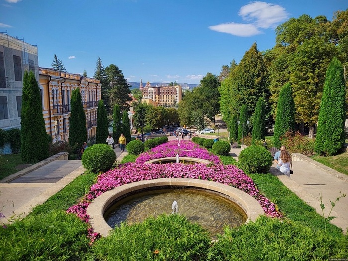 Каскадная лестница. Фото: Валентина Марченко