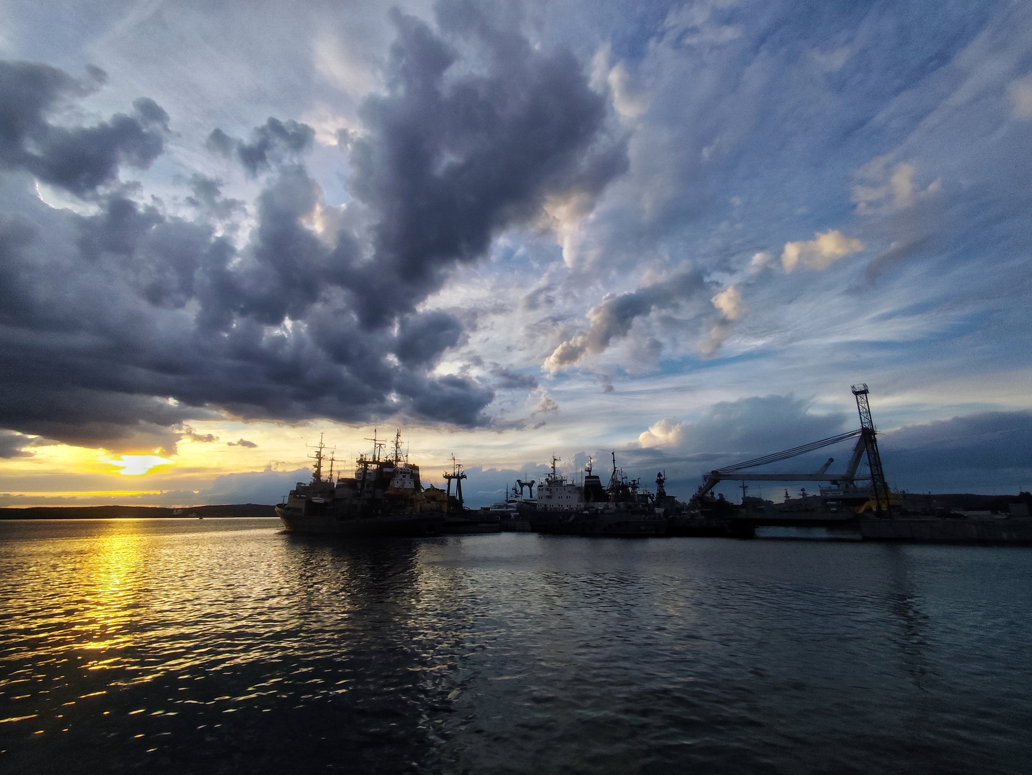 Soon we will move from the polar day to white nights. - My, North, Arctic, Summer, Longpost