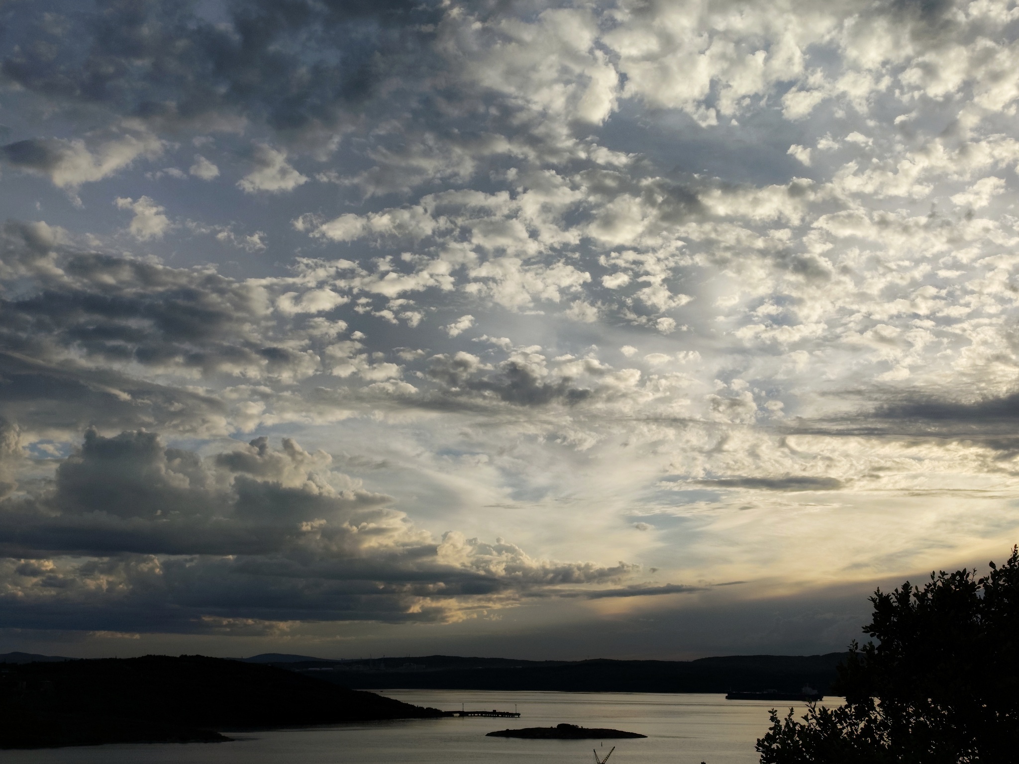 Soon we will move from the polar day to white nights. - My, North, Arctic, Summer, Longpost