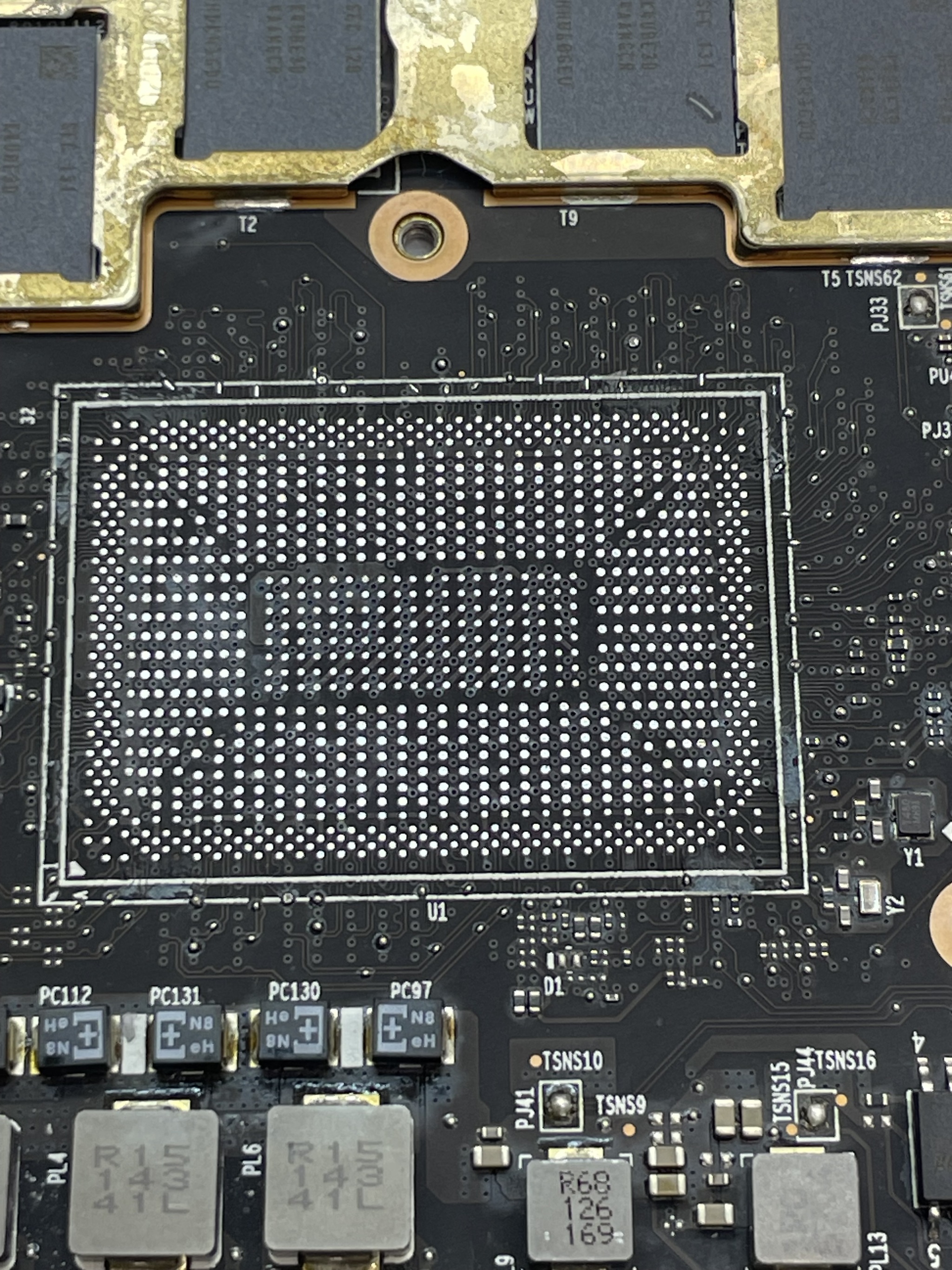 Lenovo Yoga Slim 7 Carbon Repair: A Brick That Was Overheating in the Wrong Places. A Detective Story with a Thermal Imager - Breaking, Soldering, Repair of equipment, Lenovo, Laptop Repair, Rebolling, AMD ryzen, CPU, Spare parts, Video, Vertical video, Short videos, Longpost