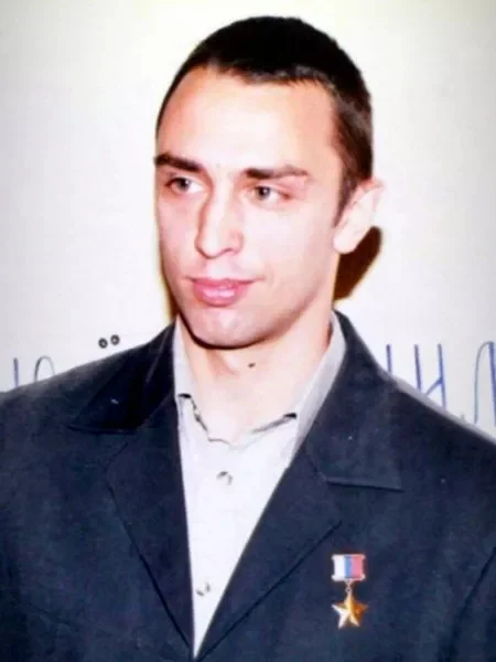 Hero of the Russian Federation Sergey Goryachev - History (science), История России, Ministry of Internal Affairs of the Russian Federation, SOBR, Special Forces, Conscripts, North Caucasus, Chechen wars, Ministry of Internal Affairs, Officers, Lieutenant colonel, Self sacrifice, The rescue, Hero of Russia, Personality, Siloviki, Law enforcement, Intelligence service, No rating, Longpost