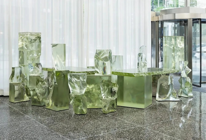 Фрэнк Гери, стол Icehenge (2012).