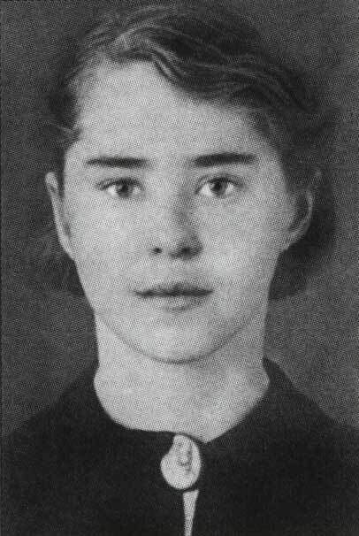 YOUNG GUARD BY ANGELINA SAMOSHINA - Series Young guard, Young guard, Heroes, The soldiers, Red Army, The Great Patriotic War, Feat, Negative, Fascism, Military history, Nazism, VKontakte (link)
