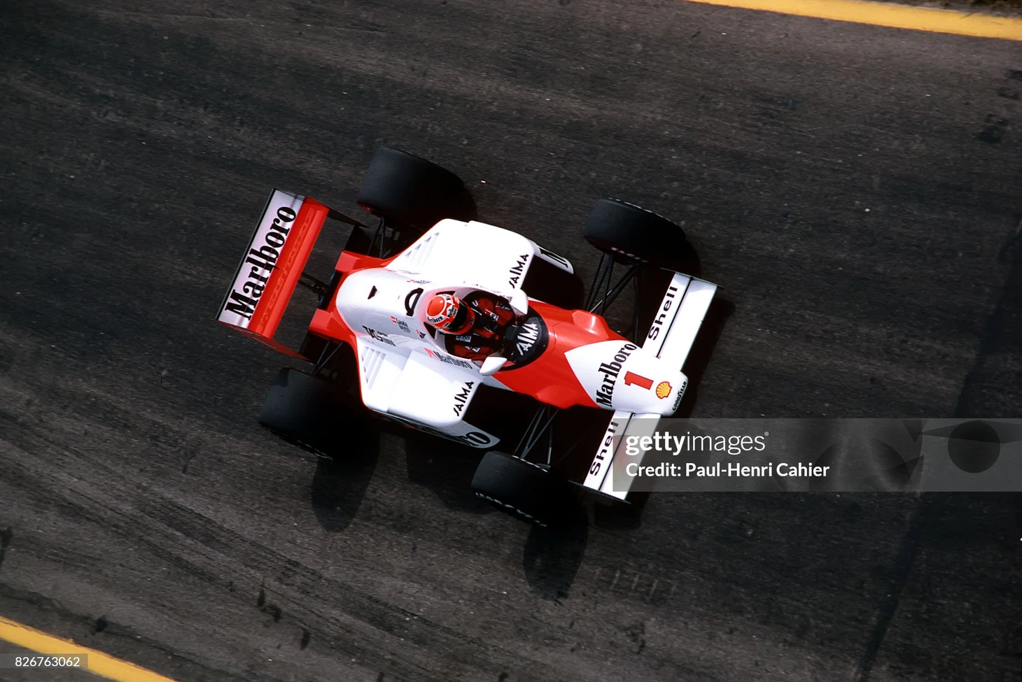 I have no friends or trophies. 17 striking stories of Niki Lauda about racing, accidents, discipline, and success. - Series F1 is the queen of motorsport, My, Formula 1, Competitions, Автоспорт, Internal dialogue, Race, Motivation, James Hunt, Niki Lauda, Ferrari, Extreme, Mercedes, Sport, Psychology, Speed, Athletes, Lewis Hamilton, Alain Prost, Mclaren, 70th, The photo, Longpost