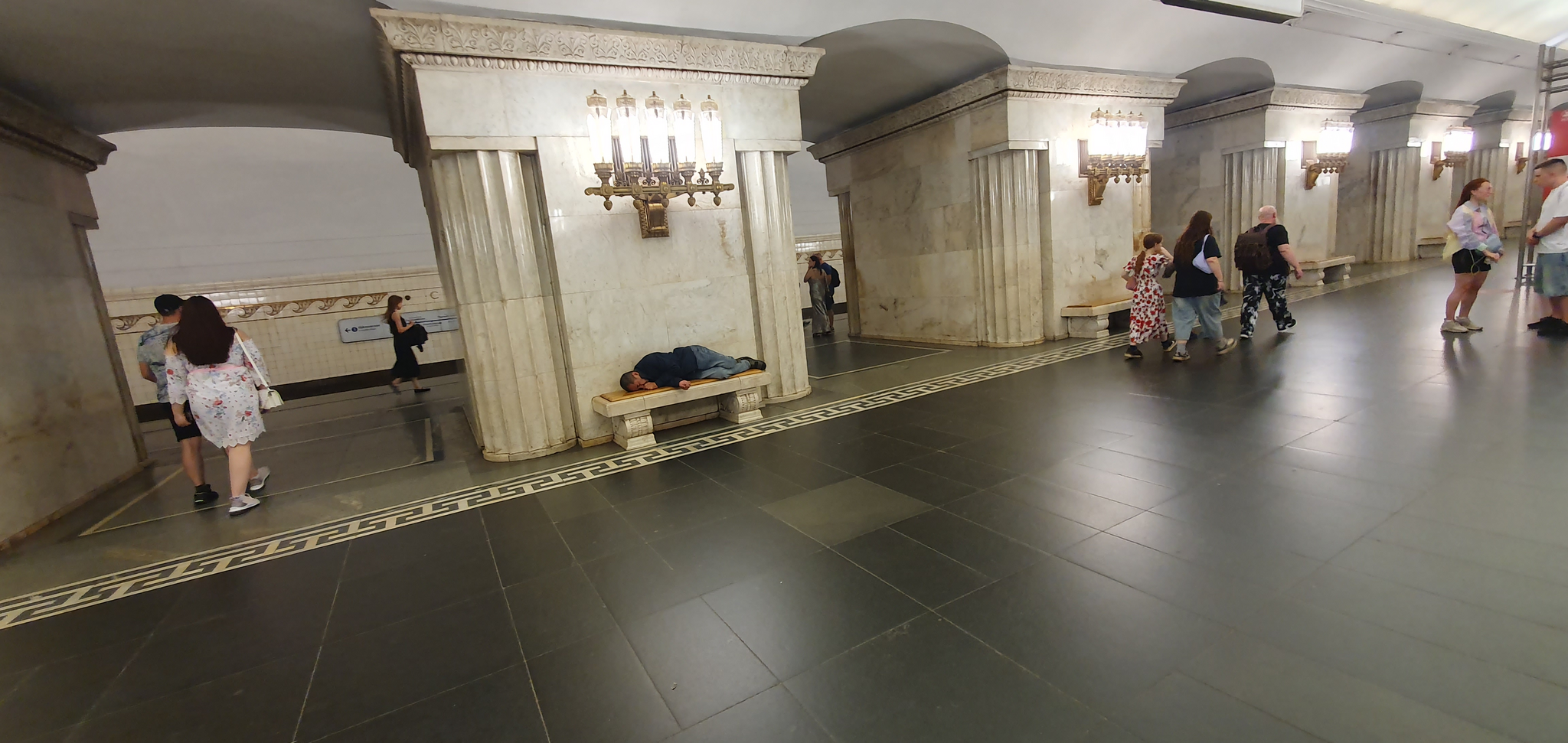 The police are not present. - My, Survey, Terrorist attack, Bum, Moscow Metro, Police, Negligence, Longpost