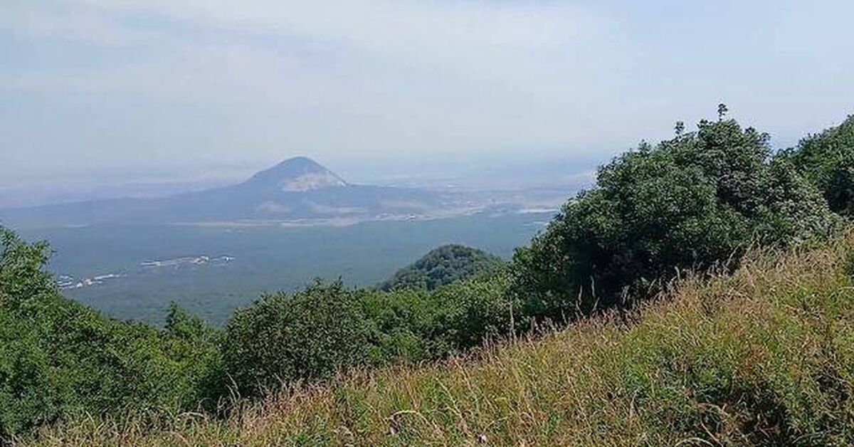 The environs of Zheleznovodsk and Pyatigorsk. Climbing Mount Beshtau - My, Rutube, Pyatigorsk, Zheleznovodsk, Hike, Beshtau, Leisure, The nature of Russia, Video