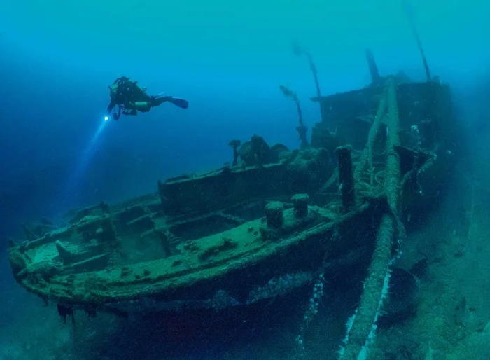 Why did physicists hunt for sunken ships? And why is their metal so valuable? - Series History of sail and sailing ships, My, Ship, Ocean, Sea, Relaxation, Nauchpop, Steel, Yachting, Yacht, Sailboat, Lead, Vacation, Longpost, , Radiation, 1945, Nuclear tests, Peekaboo+