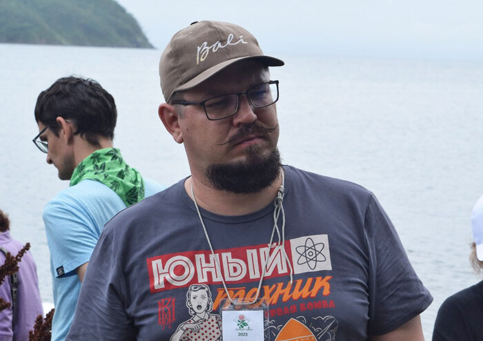 Источник: <!--noindex--><a href="https://pikabu.ru/story/chem_bogatyi_kandidatyi_ldpr_i_novyikh_lyudey_v_gosdumu_ot_primorya_obzor_ikh_dokhodov_i_imushchestva_14223413?u=http%3A%2F%2Fsreda-press.ru&t=sreda-press.ru&h=6d6735cbad8b19cae60b2b7f2334c830fad517cb" title="http://sreda-press.ru" target="_blank" rel="nofollow noopener">sreda-press.ru</a><!--/noindex--> / Александра Сырцова