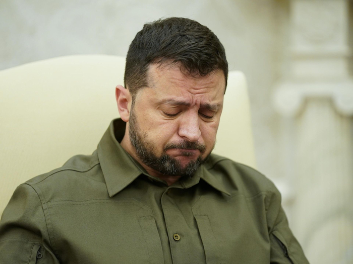 На Украине из-за российских ударов почти не осталось целых тепловых электростанций, переживает Зеленский