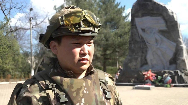 Источник: aisen_nikolaev / <!--noindex--><a href="https://pikabu.ru/story/chlenyi_yekipazha_legendarnogo_tanka_alesha_tuta_boets_bootura_i_komandiryi_kto_oni_yakutskie_geroi_rossii_14255105?u=http%3A%2F%2FT.me&t=T.me&h=bf26a7c12b8e9b00e97b396be727d1067c8fd329" title="http://T.me" target="_blank" rel="nofollow noopener">T.me</a><!--/noindex-->