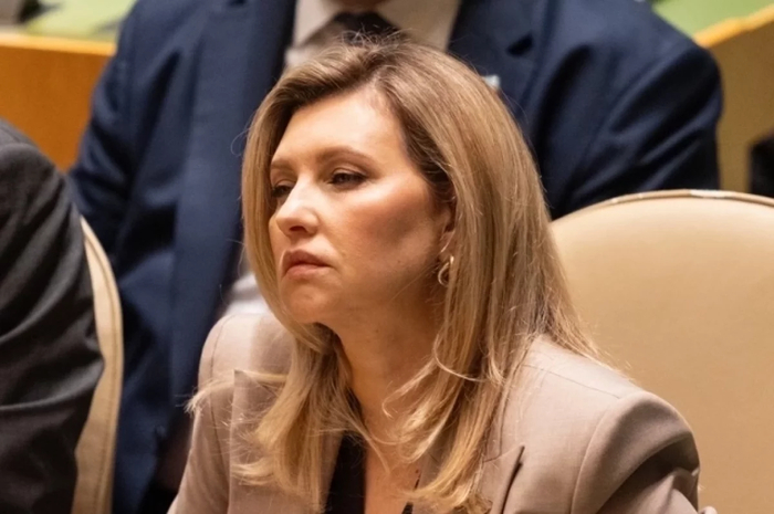 Елена Зеленская <!--noindex--><a href="https://pikabu.ru/story/tratyi_vlast_osobyiy_drug_raskryit_novyiy_kompromat_na_zhenu_zelenskogo_14263878?u=http%3A%2F%2Fwww.globallookpress.com&t=www.globallookpress.com&h=d5f58794c8ae6dca0923067e4d8dec3daea98695" title="http://www.globallookpress.com" target="_blank" rel="nofollow noopener">www.globallookpress.com</a><!--/noindex-->