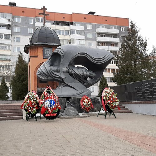 Ответ FESzRU в «Просто памятник, не знаменитый, не раскрученный»
