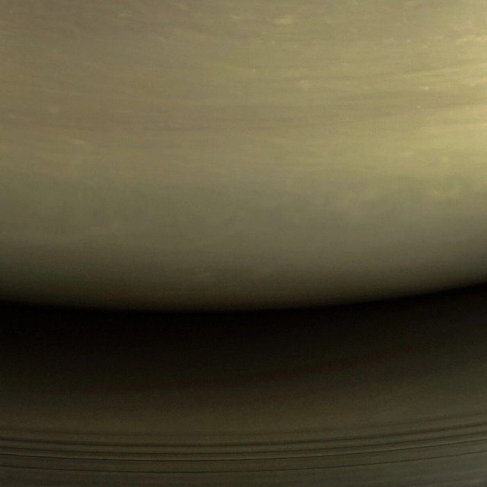 � NASA/JPL-Caltech/Space Science Institute