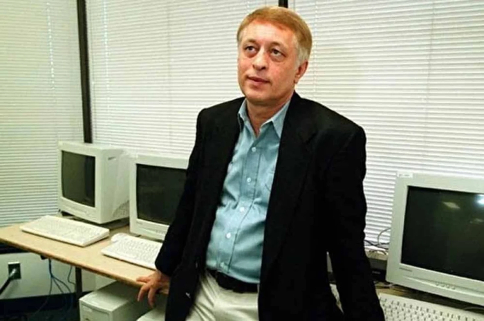 Весной 1980 года в Москве пропал майор КГБ Виктор Шеймов. <!--noindex--><a href="https://pikabu.ru/story/semyu_sotrudnika_kgb_schitali_pogibshey_a_ona_sbezhala_v_ssha_prichem_tut_usoltsevyi_14421820?u=http%3A%2F%2Fru.wikipedia.org&t=ru.wikipedia.org&h=23ad5ff23c02f9593bfe16b158d358d8b2bd4d34" title="http://ru.wikipedia.org" target="_blank" rel="nofollow noopener">ru.wikipedia.org</a><!--/noindex-->