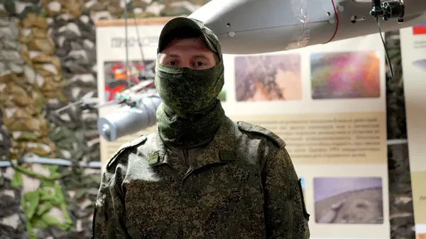 Учитель обучает новобранцев