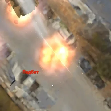 Время артиллерии — браузерный шутер с артиллерией, танками и взрывами. Уничтожай волны врагов, прокачивай орудие и защищай свою базу!