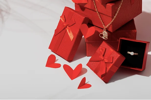 ТОП-30+ идей&nbsp;подарков жене на День всех влюбленных 2026