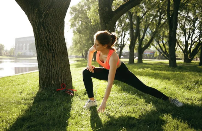 Кому для тренировок подходит улица, кому зал