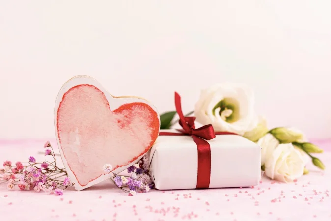 что подарить молодоженам